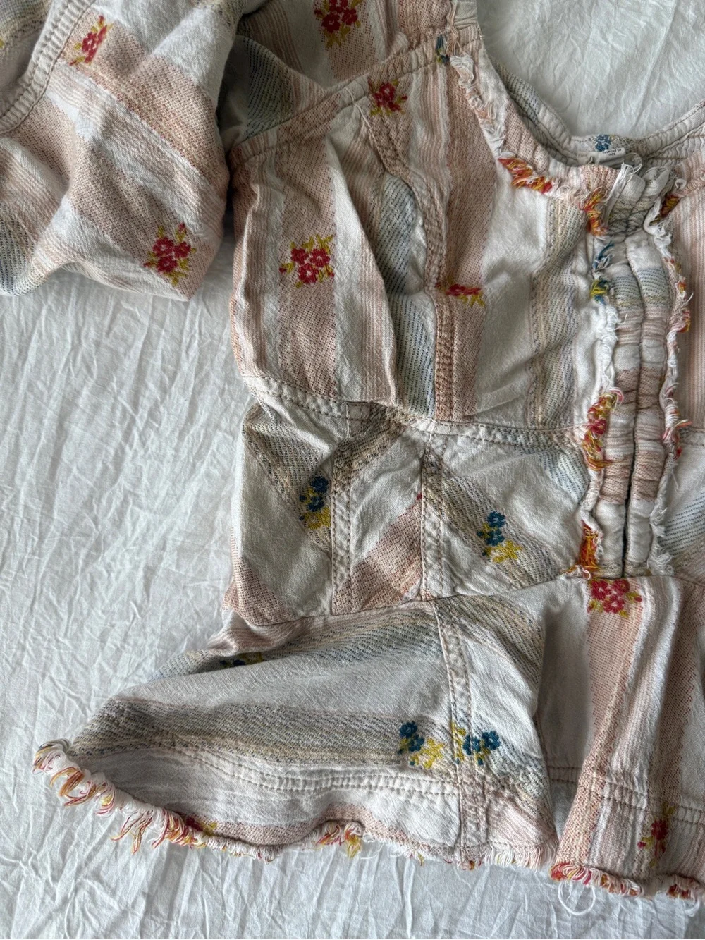 PILCRO ANTHROPOLOGIE Puff-Sleeve Peplum Blouse Floral Smocked Boho Cotton Top L